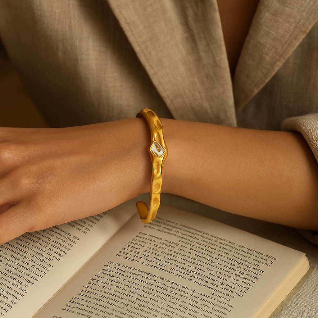 Bracelets - Layered beauty, every day.