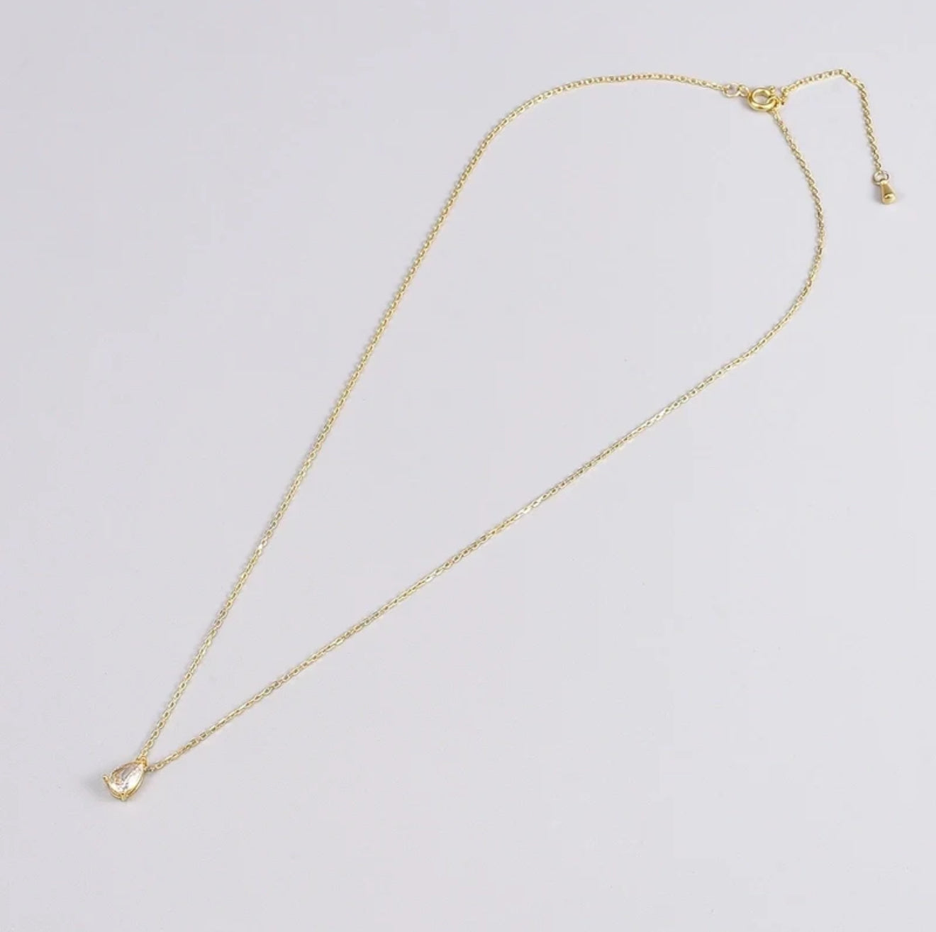 Naiya Oval Necklace