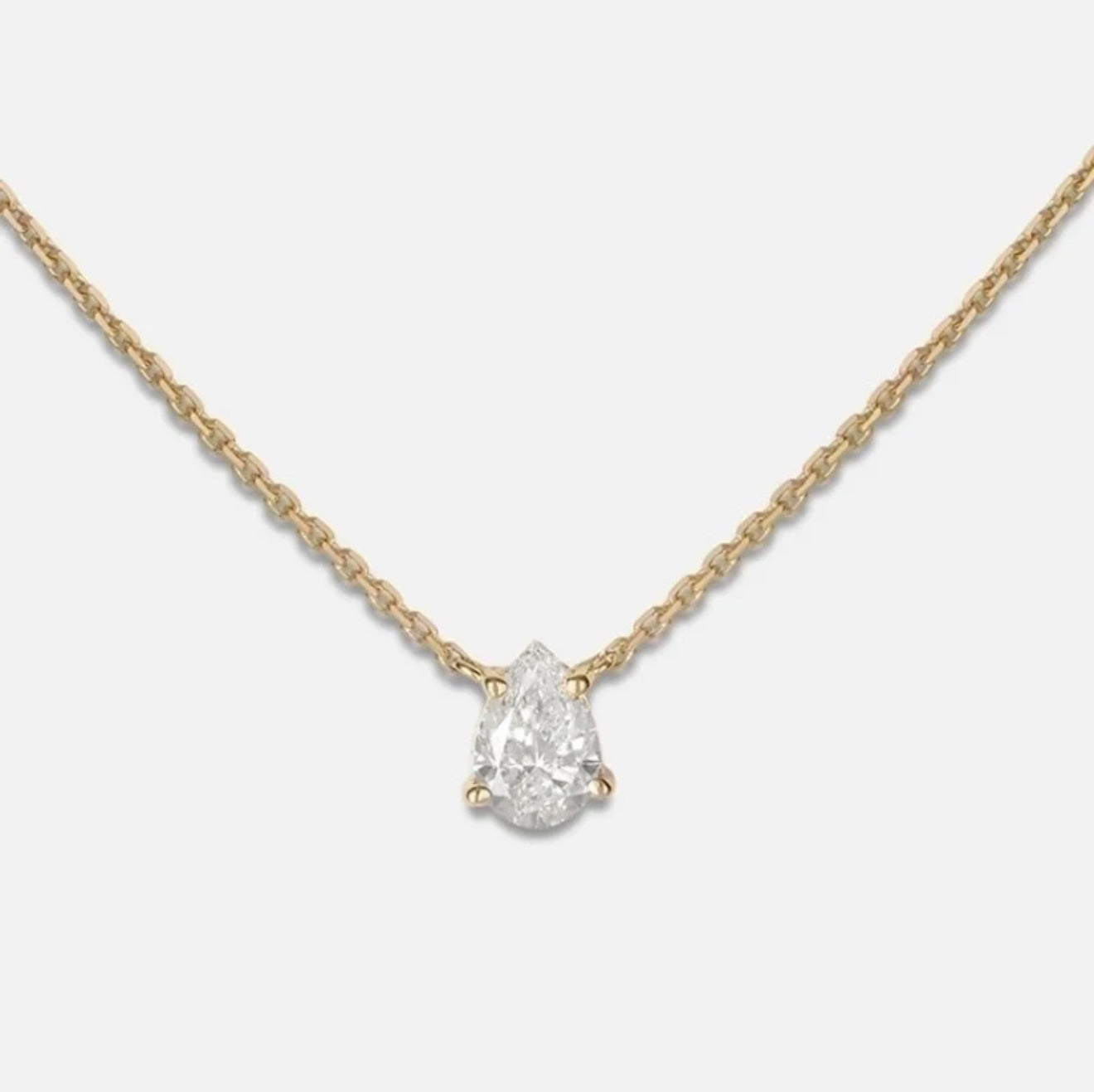 Naiya Oval Necklace