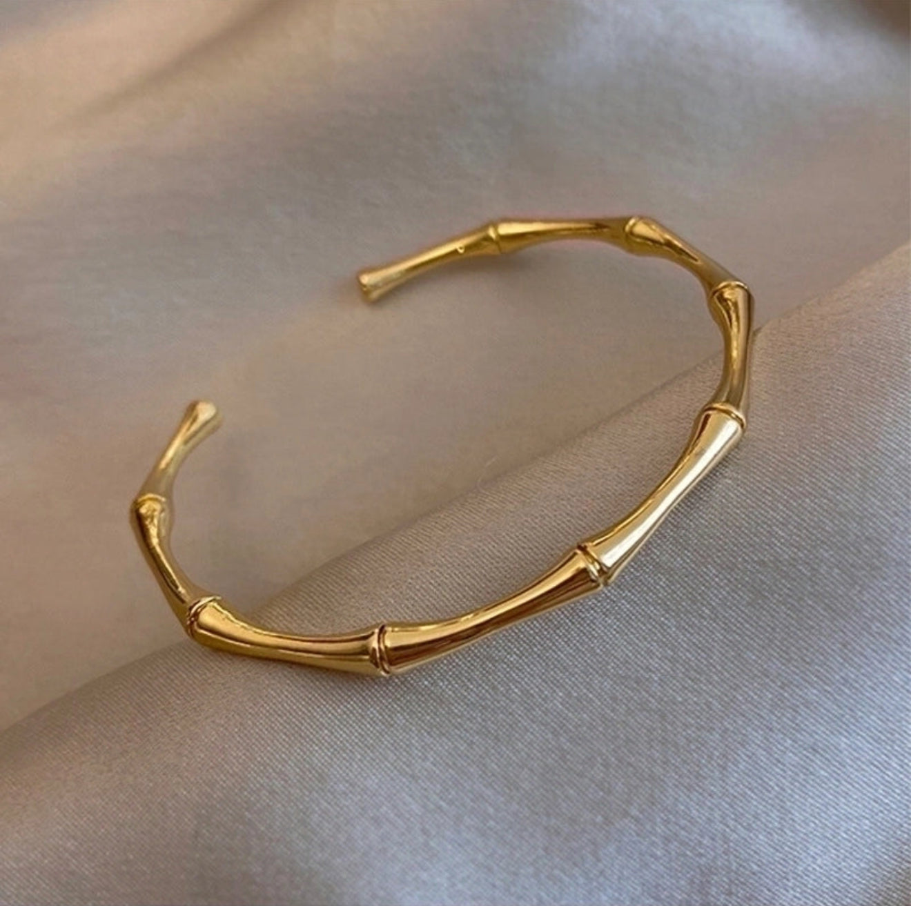 Cleo Bangle